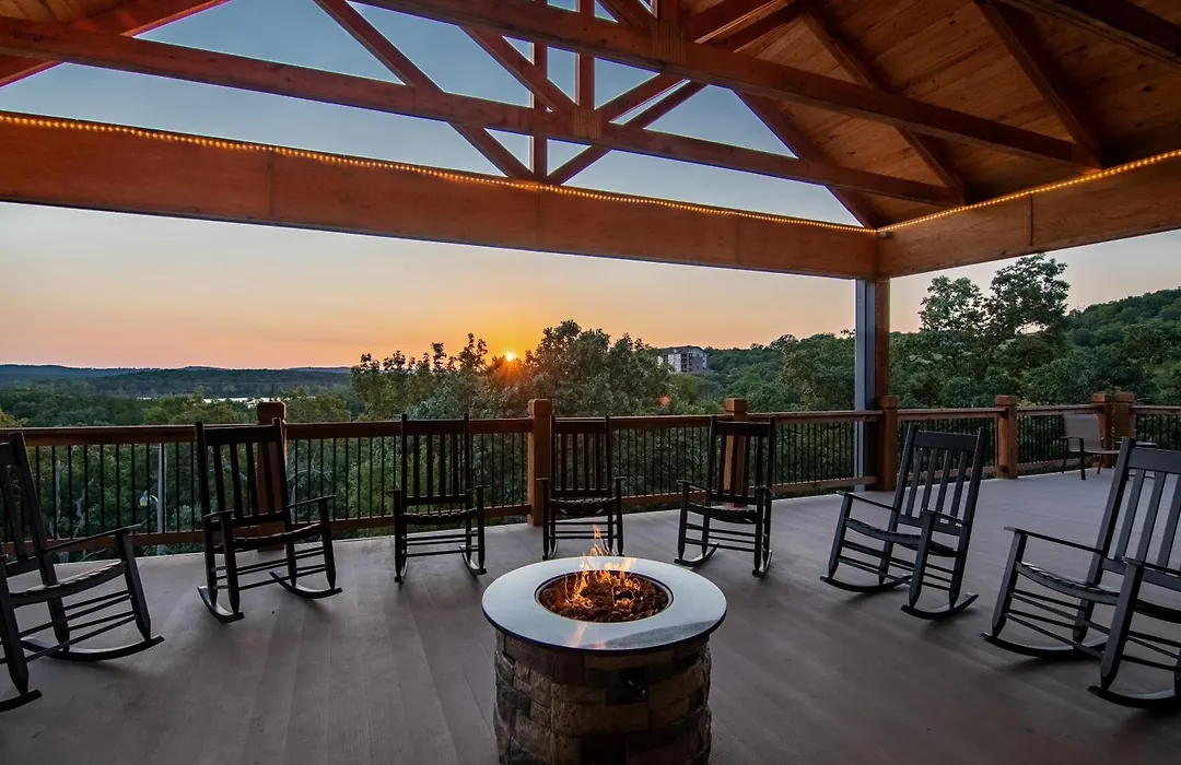 Staycation Lodge With Indoor Pool And Basketball Court-1