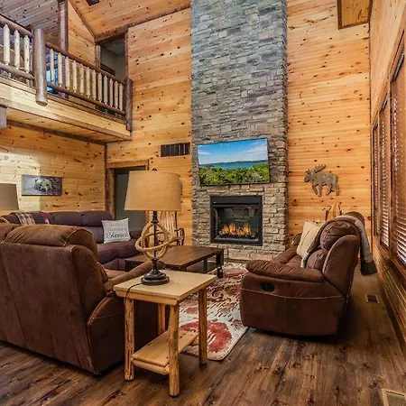 Staycation Lodge With Indoor Pool And Basketball Court-3